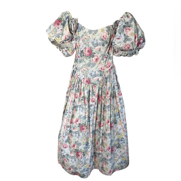 Jessica McClintock Dresses & Skirts - Vintage Jessica McClintock Bridal Rose Print with Rosette Detail Dress size 0